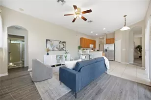 7006 Orvicti Ct, Wesley Chapel, FL 33544 - Photo 8