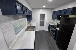 1500 Laurel Cir, Clearwater, FL 33756 - Photo 4