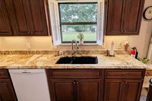 6215 W Lexington Dr, Crystal River, FL 34429 - Photo 16
