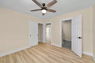 10707 N Rome Ave, Tampa, FL 33612 - Photo 14