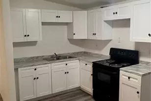 5906 S 81st St, Tampa, FL 33619 - Photo 8