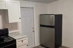 5906 S 81st St, Tampa, FL 33619 - Photo 10