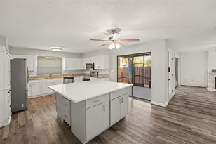 14521 Catalina Cir, Seminole, FL 33776 - Photo 4
