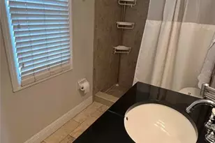 5110 Coquina Key Dr SE, Saint Petersburg, FL 33705 - Photo 14