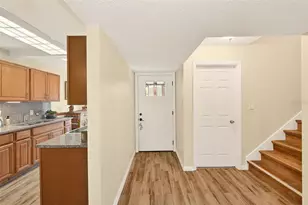 2064 Sunset Point Rd, Clearwater, FL 33765 - Photo 8