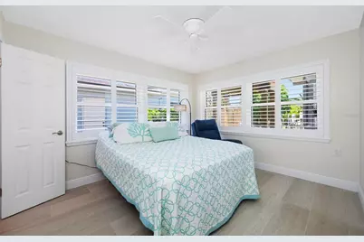 5000 Venetian Boulevard NE, Saint Petersburg, FL 33703 - Photo 18
