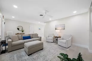 5000 Venetian Blvd NE, Saint Petersburg, FL 33703 - Photo 6