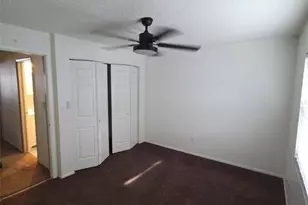 10019 N 52nd St, Tampa, FL 33617 - Photo 22