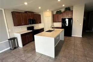 903 Zone Tailed Hawk Pl, Ruskin, FL 33570 - Photo 16