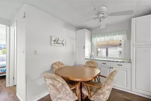 36650 Dina Dr, Zephyrhills, FL 33542 - Photo 8