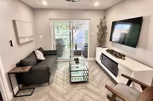 10021 N 53rd St, Tampa, FL 33617 - Photo 14