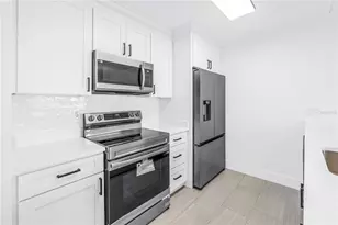 10375 Paradise Blvd, Treasure Island, FL 33706 - Photo 12