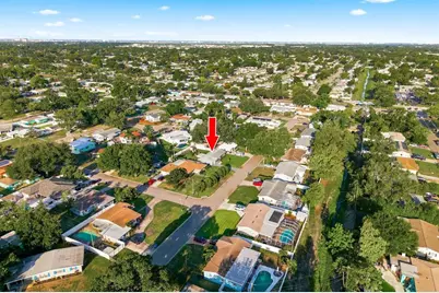 5648 33rd Avenue N, Saint Petersburg, FL 33710 - Photo 2