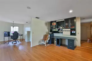 2710 Lewis Rd, Dover, FL 33527 - Photo 18