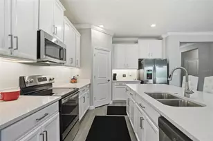 17135 Shell Bay Dr, Land O Lakes, FL 34638 - Photo 10