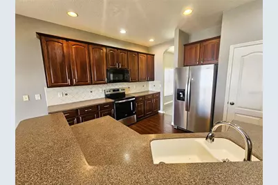 1824 Mira Lago Circle, Ruskin, FL 33570 - Photo 8