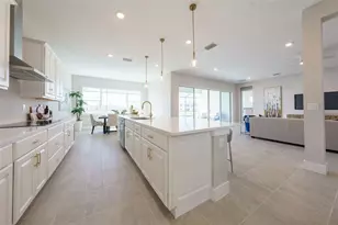 8178 Ivy Stark Blvd, Wesley Chapel, FL 33545 - Photo 14