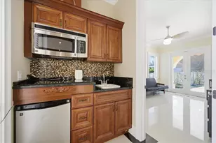 [Address not provided], Tampa, FL 33612 - Photo 32