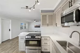 4050 4th St N, Saint Petersburg, FL 33703 - Photo 6