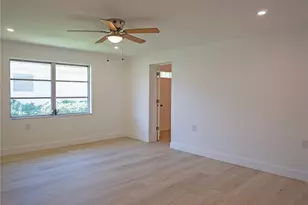 1880 Tanglewood Dr NE, Saint Petersburg, FL 33702 - Photo 32