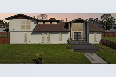 5201 Huntington Street NE, Saint Petersburg, FL 33703 - Photo 1