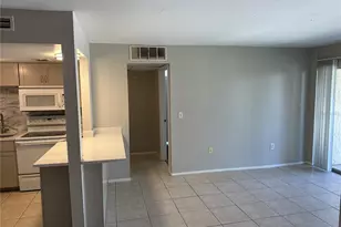 8602 Champlain Ct, Tampa, FL 33614 - Photo 2