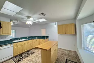 21606 Rosewood Ct, Lutz, FL 33549 - Photo 6