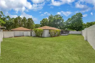 6622 Jennifer Dr, Tampa, FL 33617 - Photo 24