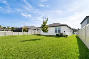 3830 Capri Coast Dr, Plant City, FL 33565 - Photo 8