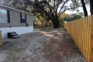 12111 Anderson Dr, Riverview, FL 33579 - Photo 6