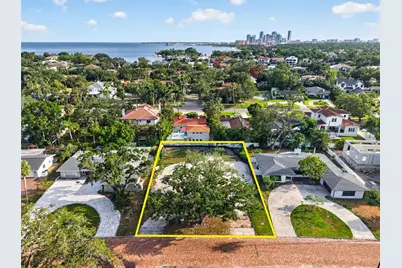 289 Rafael Boulevard NE, Saint Petersburg, FL 33704 - Photo 2