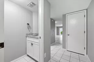 14628 Loridawn Dr, Seminole, FL 33776 - Photo 22