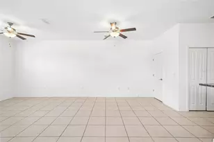 14302 Editors Note St, Sun City Center, FL 33573 - Photo 8