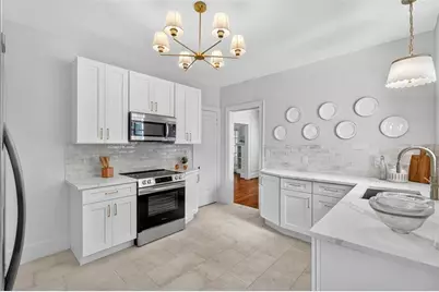 7602 Dartmouth Avenue N, Saint Petersburg, FL 33710 - Photo 12