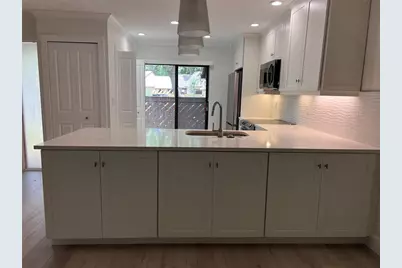 4044 Corkwood Court, Palm Harbor, FL 34684 - Photo 6