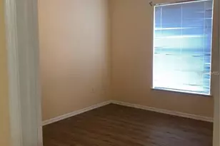 2407 Courtney Meadows Ct, Tampa, FL 33619 - Photo 8
