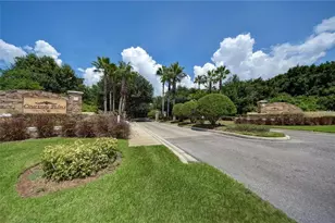 2407 Courtney Meadows Ct, Tampa, FL 33619 - Photo 2