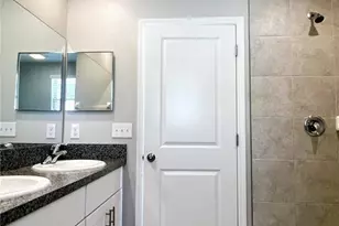 7018 Samuel Ivy Dr, Tampa, FL 33619 - Photo 12