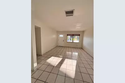 10611 N Altman Street, Tampa, FL 33612 - Photo 10