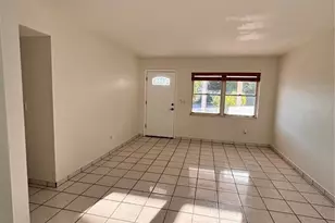 10611 N Altman St, Tampa, FL 33612 - Photo 10