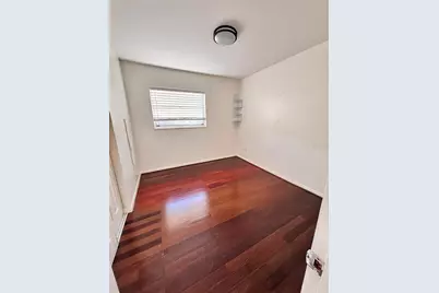 10611 N Altman Street, Tampa, FL 33612 - Photo 16
