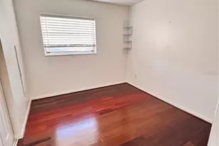 10611 N Altman St, Tampa, FL 33612 - Photo 16