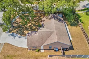802 Smith Bay Dr, Brandon, FL 33510 - Photo 34