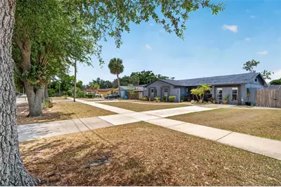 308 N Miller Road, Valrico, FL 33594 - Photo 2