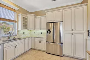 511 Seaview Dr, Tarpon Springs, FL 34689 - Photo 18