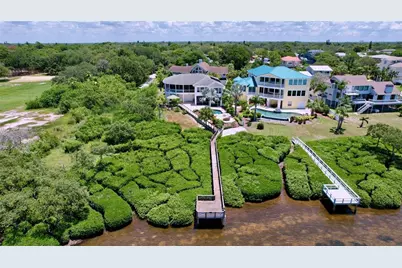 511 Seaview Drive, Tarpon Springs, FL 34689 - Photo 34