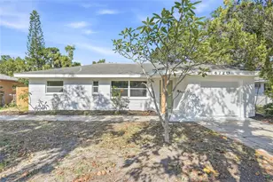 4720 Mohegan Rd, Saint Petersburg, FL 33708 - Photo 1