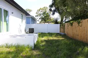 9304 N 18th St, Tampa, FL 33612 - Photo 44