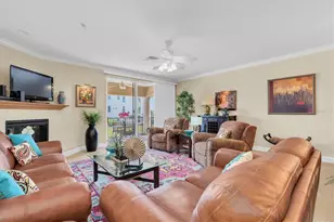 300 Capri Blvd, Treasure Island, FL 33706 - Photo 8
