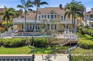 833 Marco Dr NE, Saint Petersburg, FL 33702 - Photo 1